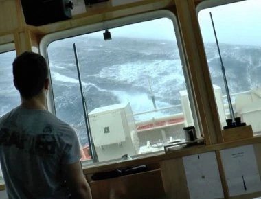Βίντεο: Κύμα ύψους 30 μέτρων «καταπίνει» πλοίο στα ανοιχτά της Βόρειας Θάλασσας